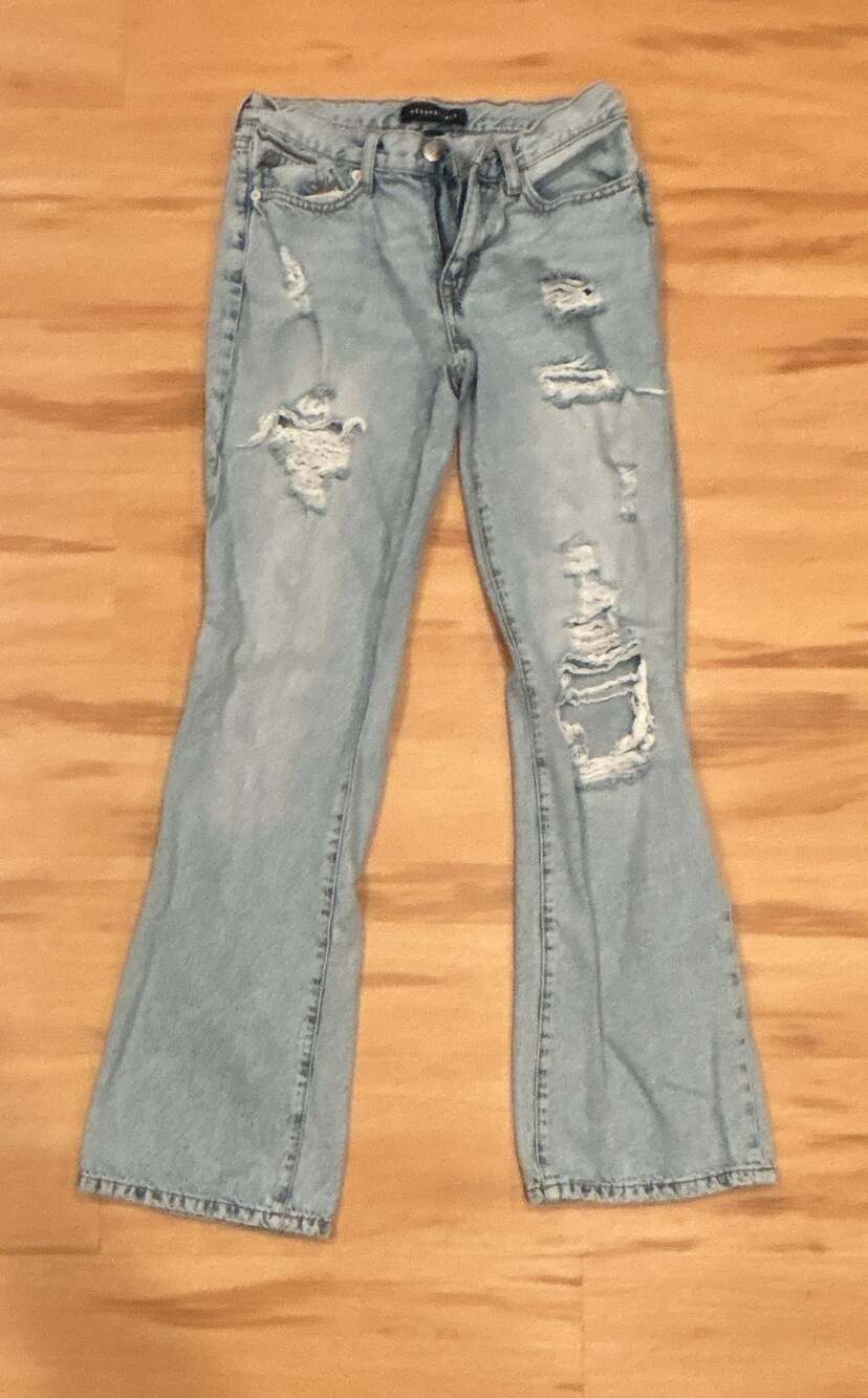 Aeropostale Boyfriend Flare Jeans Size 0R Light Wash Distressed Denim